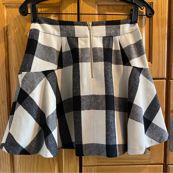Banana Republic Plaid Fit and Flare Skirt - 00P - Picture 3 of 5